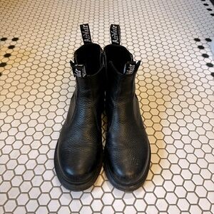 Dr. Martin 2976 Women’s Zipper Chelsea Boots Size 10